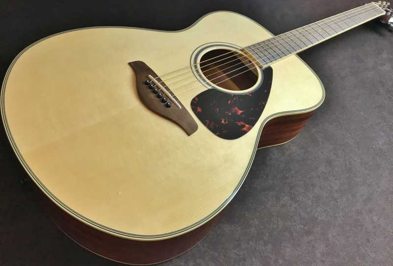 YAMAHA買取  FS820 アコースティックギター