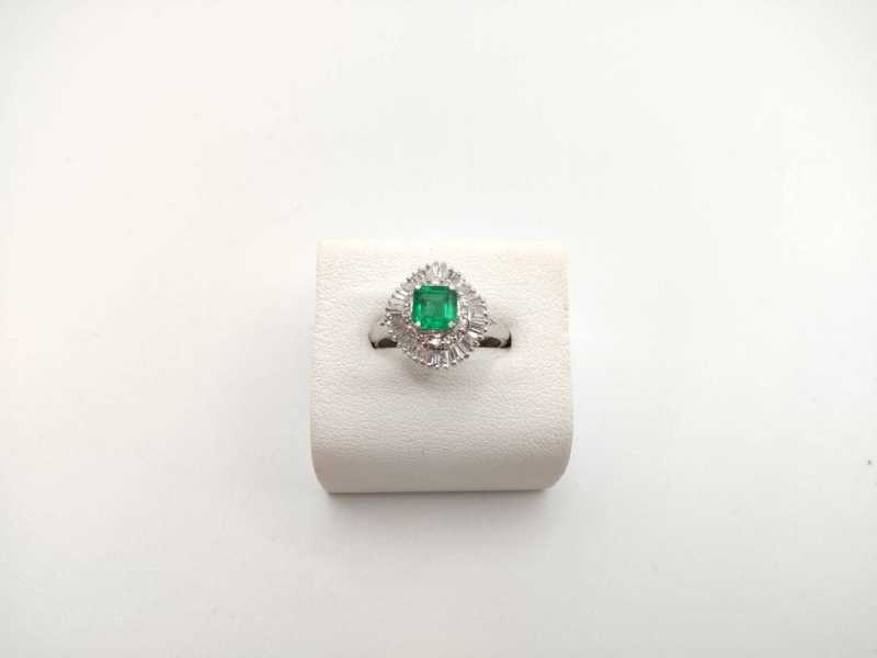 PT900リング　買取　エメラルド　1.5CT