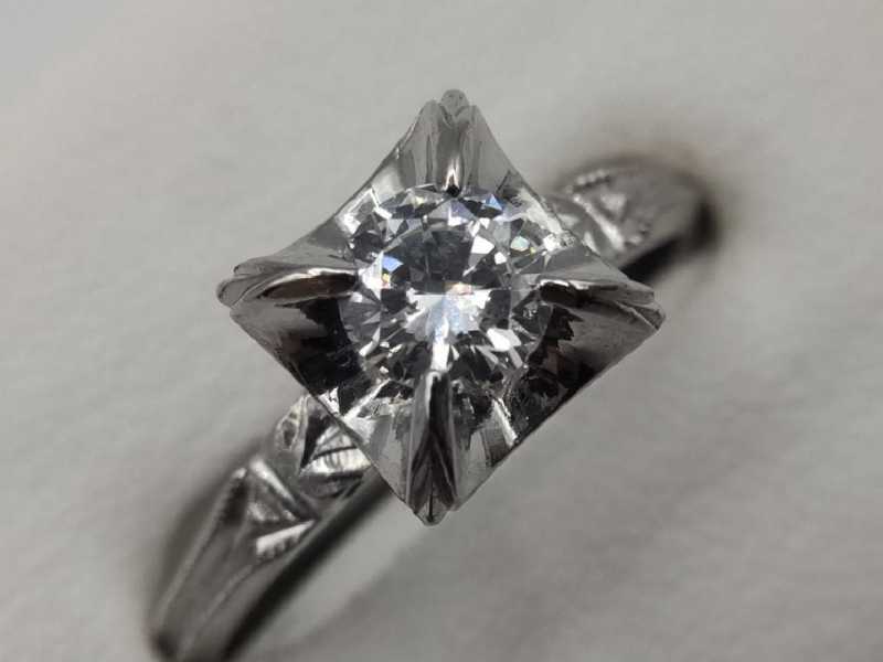 PT900リング　買取　ダイヤモンド　0.3CT