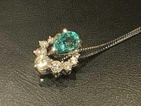 宝石買取 エメラルドネックレス