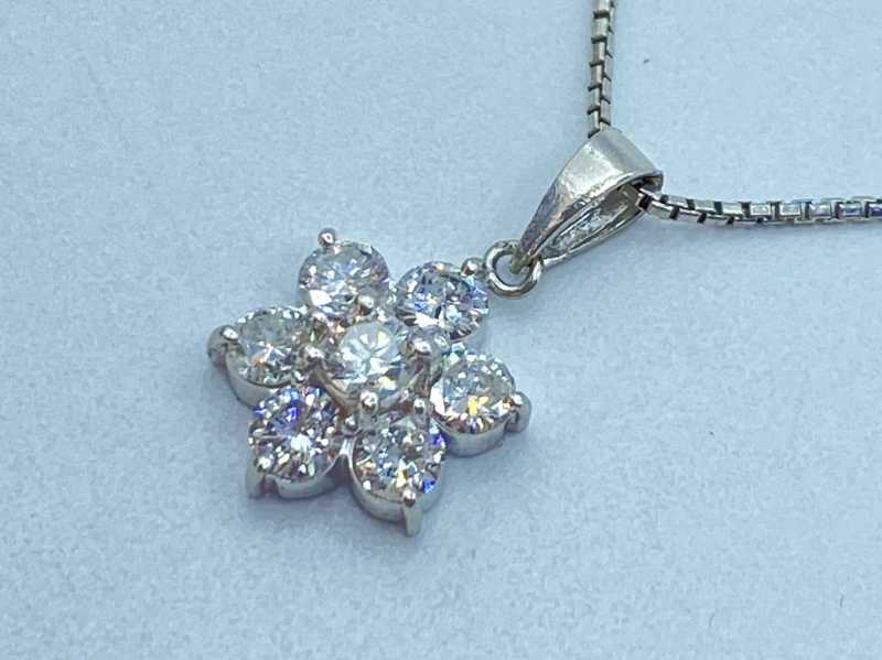 ダイヤモンド買取 プラチナ台 ダイヤモンド 1.05ct デザイン ネックレス