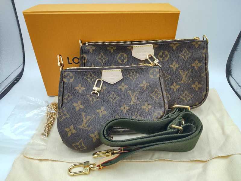 ルイヴィトン　買取　ミュルティ・ポシェット・アクセソワール　M44813