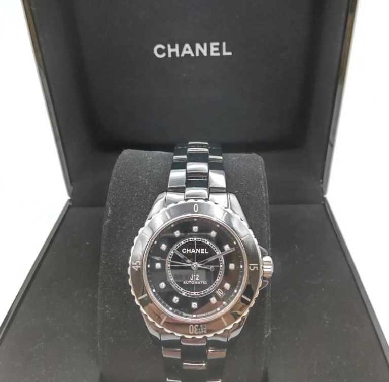 シャネル買取 J12 H5702