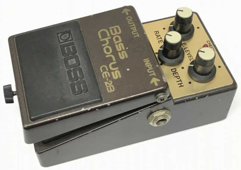 BOSS買取 CE-2B Bass Chorus エフェクター