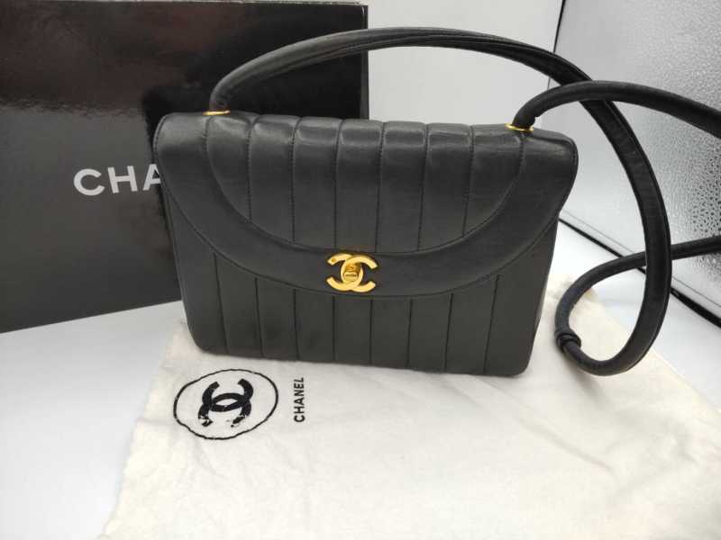 シャネル　買取　ダイアナフラップ
