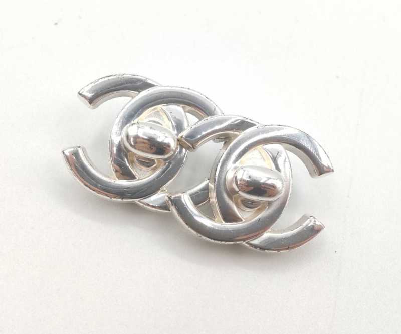 シャネル　買取　ココマーク イヤリング　シルバー/96P