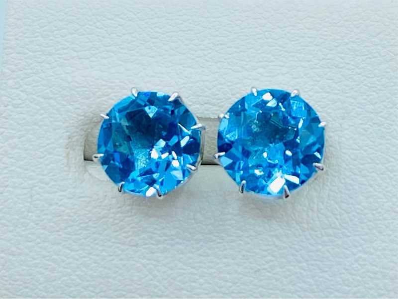 宝石買取 K18ホワイトゴールド台 ブルートパーズ 2.5ct 2.5ct ピアス
