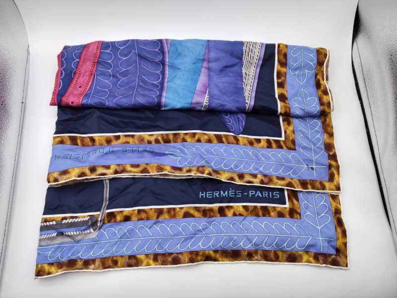 エルメス　買取　カレ90　シルク/ブルー
