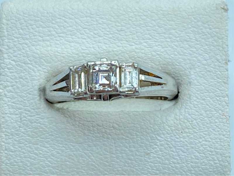 ダイヤモンド買取 プラチナ台 ダイヤモンド 0.55ct デザインリング