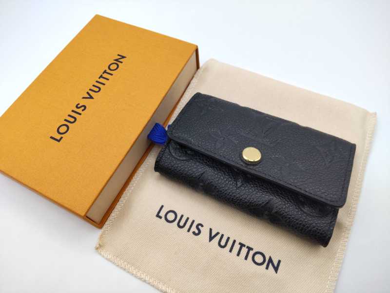 Louis Vuitton MONOGRAM EMPREINTE 6 Key Holder (M64421)