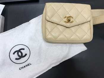 シャネル買取 ウエストポーチ