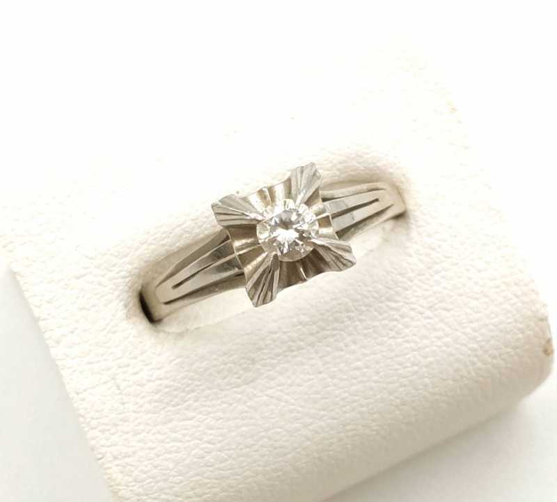 PT900リング　買取　0.3CT　ダイヤモンド