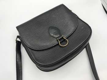 ルイヴィトン買取 サンクルー M52192
