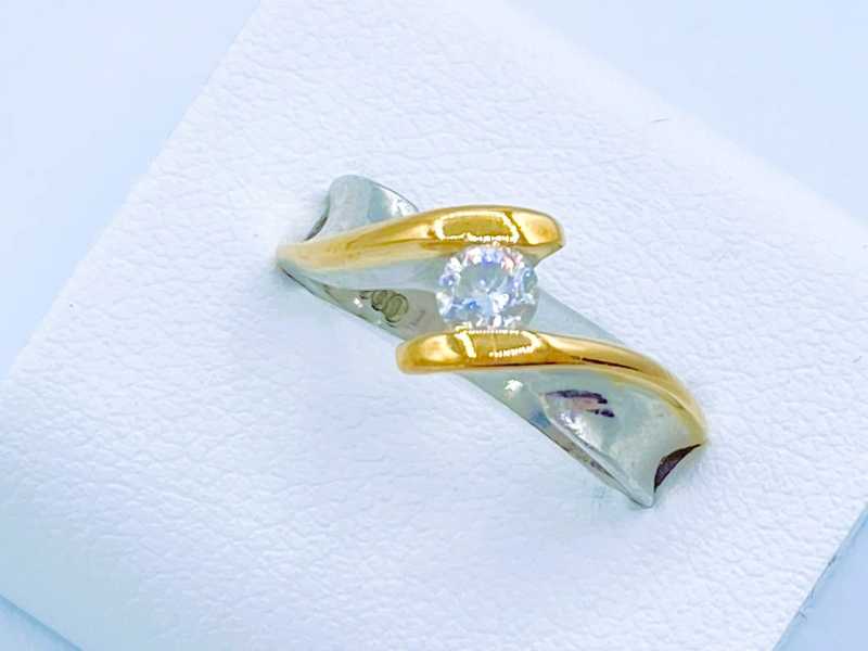 ダイヤモンド買取 プラチナ K18イエローゴールド台 ダイヤモンド デザイン リング
