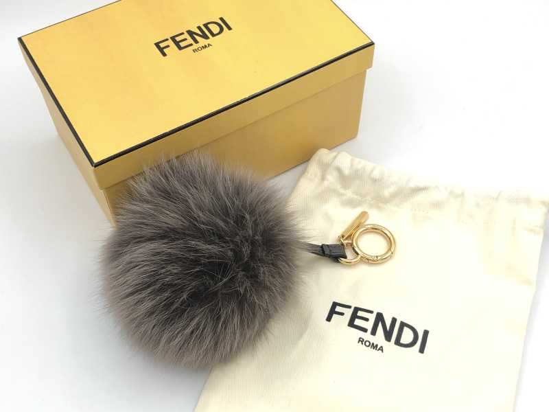 フェンディ買取 ポンポンチャーム