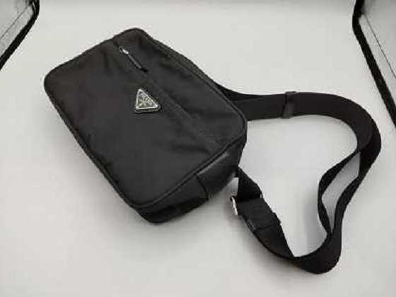 プラダ買取 ショルダーバッグ 1BC167