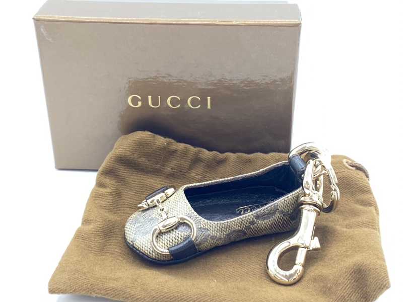 グッチ買取 シューズ キーホルダー GGクリスタル