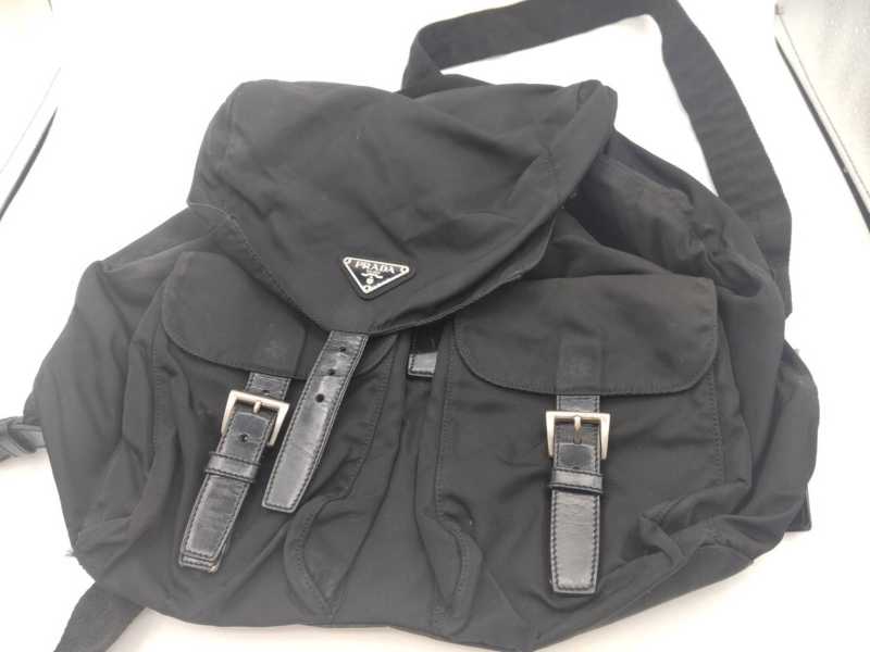 プラダ　買取　リュック