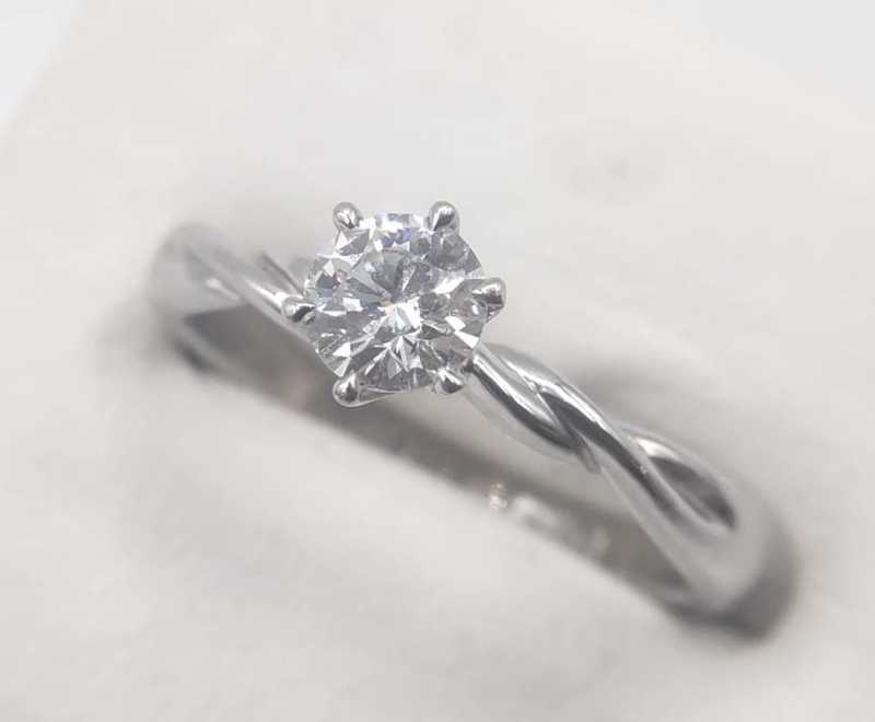 PT900リング　買取　ダイヤモンド　0.3CT