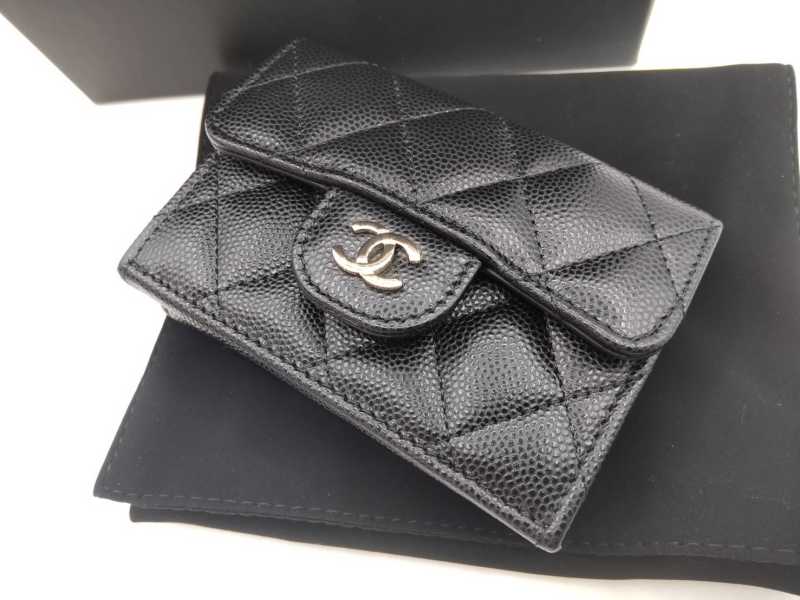 シャネル　買取　スモールフラップウォレット
