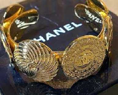 シャネル買取 ヴィンテージバングル