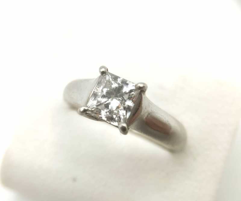 PT900リング　買取　ダイヤモンド　1.02CT