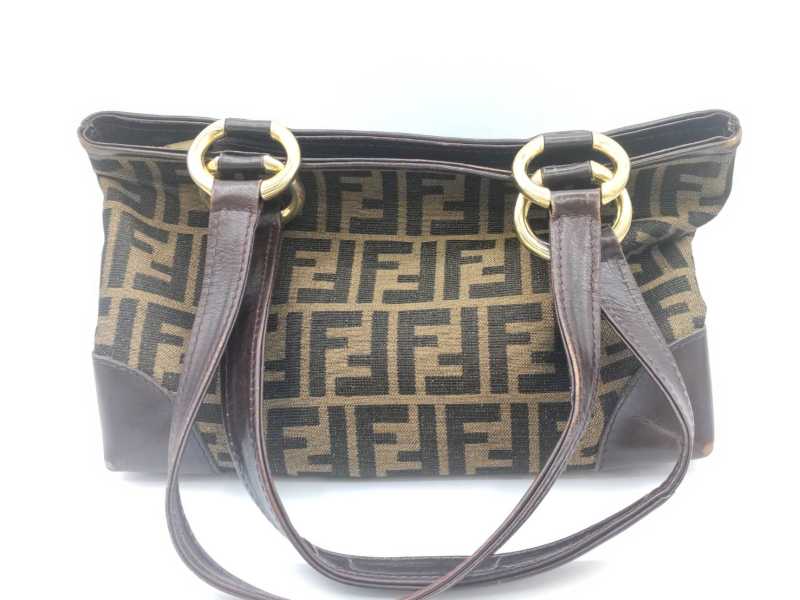 フェンディ　買取　ズッカトート