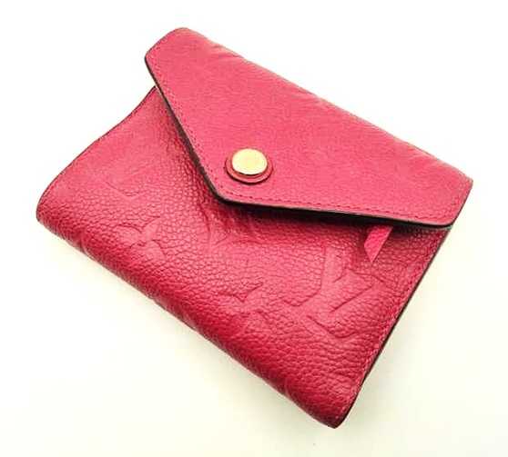 ルイヴィトン買取　ポルトフォイユヴィクトリーヌ　アンプラント　M63701