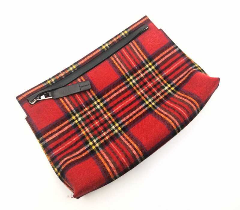 ロエベ　買取　クラッチバッグ	