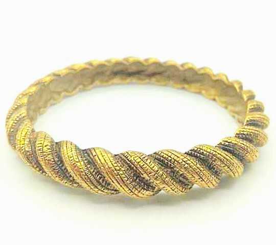 シャネル買取　ツイストバングル　GP