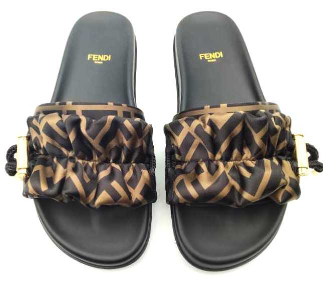 フェンディ買取　サテンスライドサンダル　シューズ