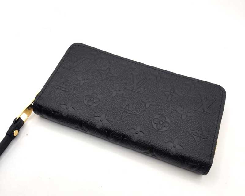 ルイヴィトン買取 ジッピーウォレット 