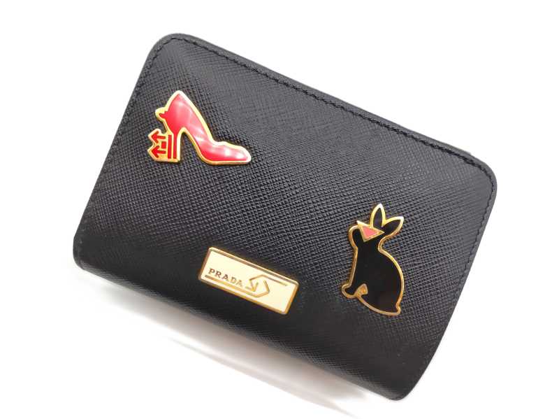 プラダ買取 財布