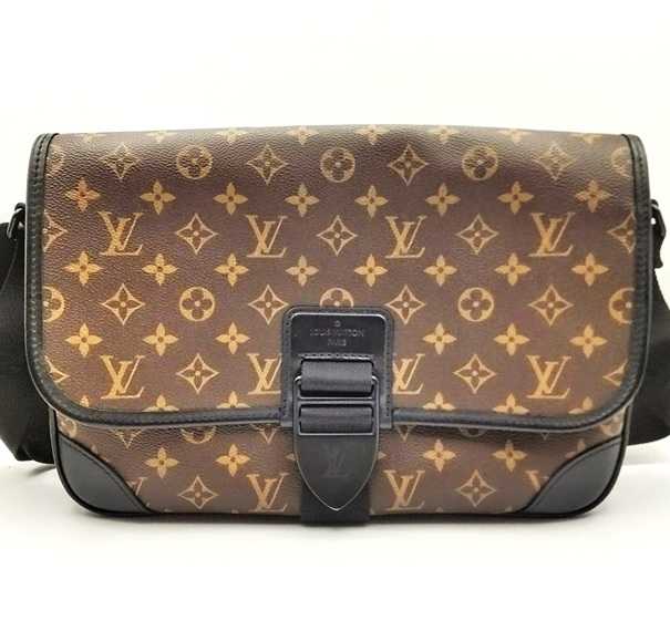 ルイヴィトン買取　アーチーメッセンジャー　モノグラムマカサー　M46328