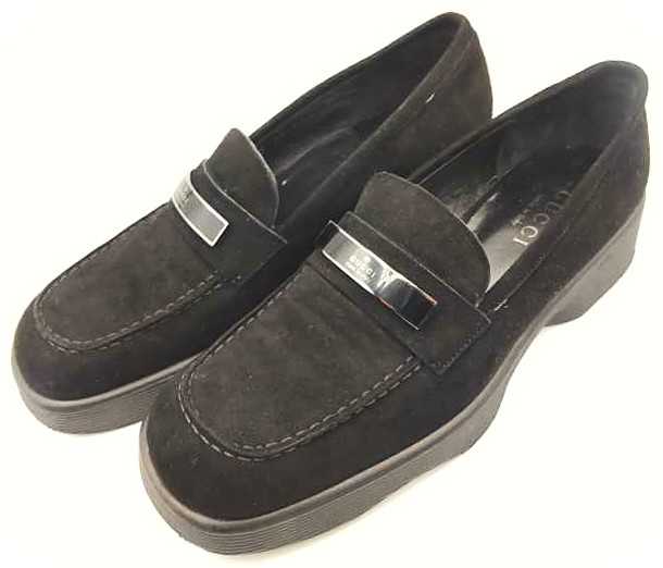 グッチ買取　スエードローファー