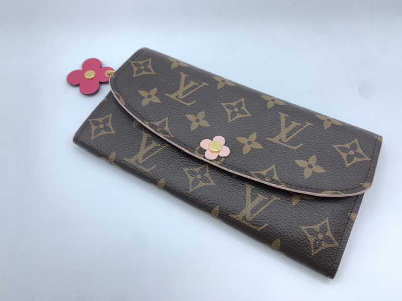 ルイヴィトン買取 ポルトフォイユ・エミリー M68313