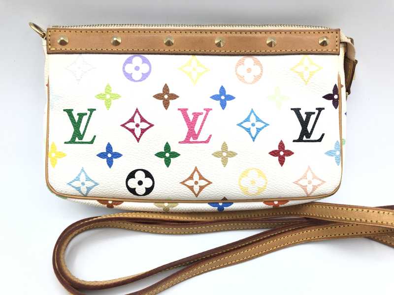 ルイヴィトン買取 ポシェットアクセソワール M92649