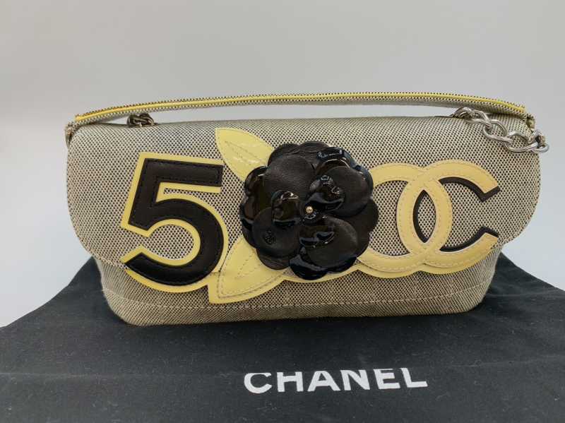 シャネル買取 チョコバーセミショルダーバッグ A31571