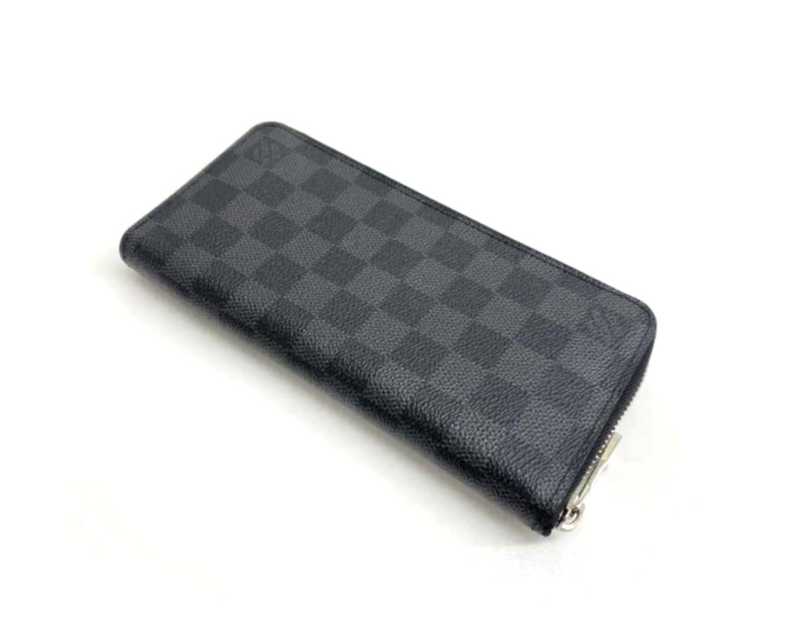 ルイヴィトン買取 ジッピーウォレット ・ヴェルティカル