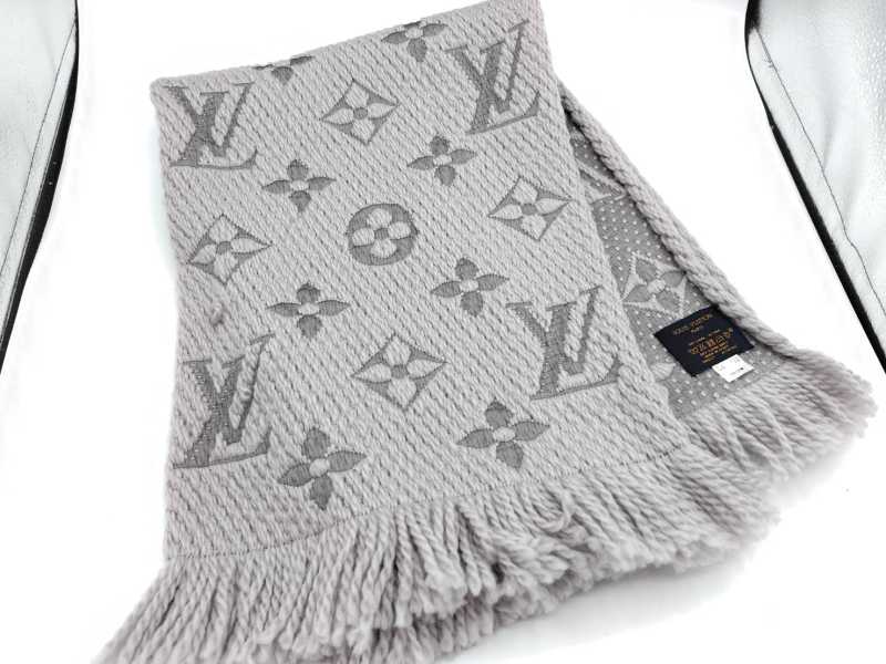 ルイヴィトン買取 エシャルプ ロゴマニア M74742