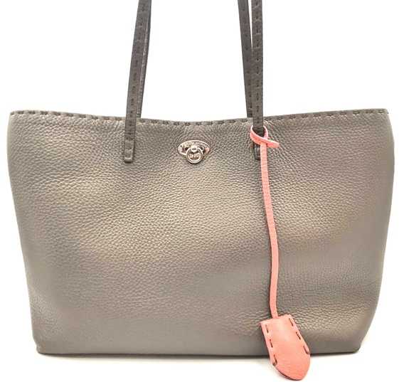 フェンディ買取　カルラ　トートバッグ