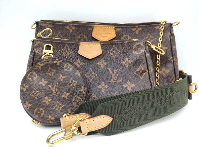 ルイヴィトン買取 ミュルティ ポシェットアクセソワール モノグラム M44813
