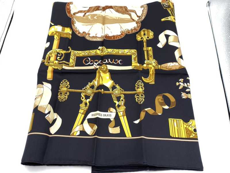 エルメス買取 カレ 90 latham