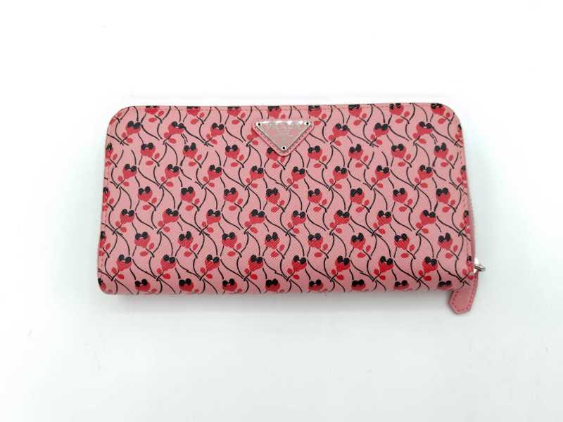 プラダ　買取　財布