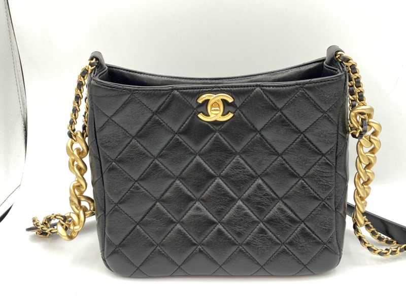 シャネル買取 スモール ホーボー バッグ AS3112 