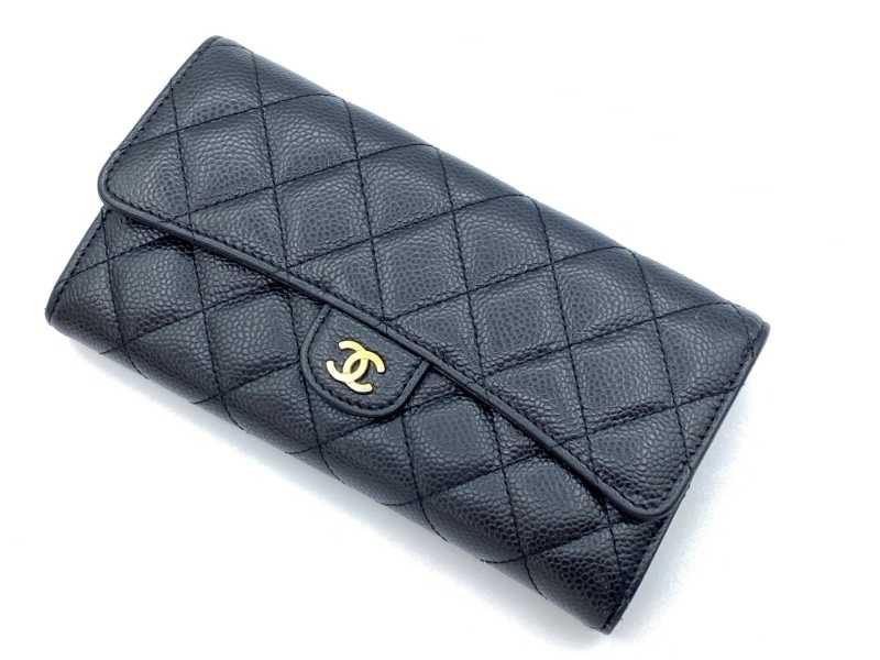 シャネル買取 クラシック ロング フラップ ウォレット キャビアスキン AP0241