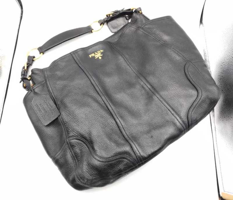 プラダ　買取　ワンショルダー　BR3786