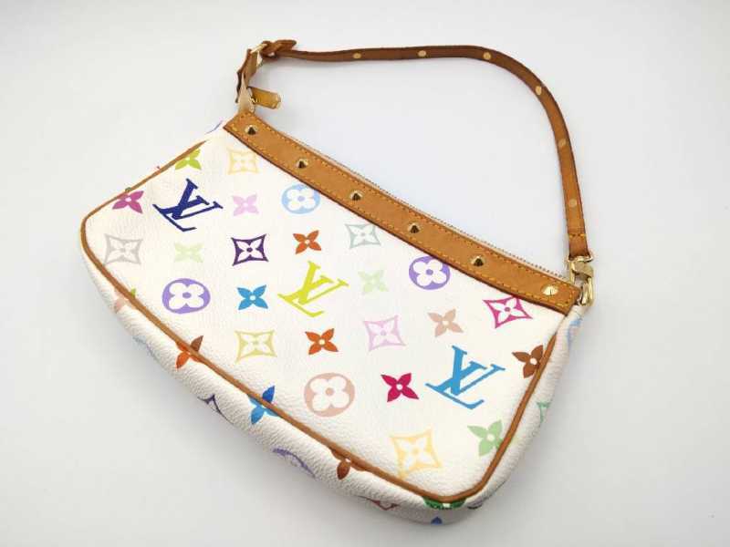 ルイヴィトン　買取　ポシェットアクセソワ―ル　マルチ　M92649	