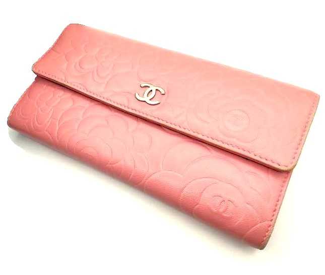 シャネル買取　二つ折り長財布　カメリア