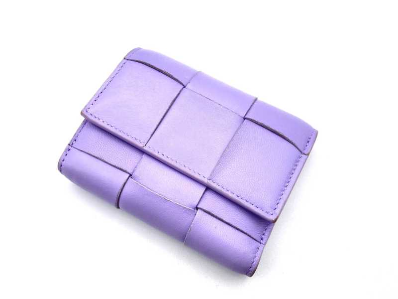 ボッテガヴェネタ買取 カセット 三つ折り ファスナー ウォレット 